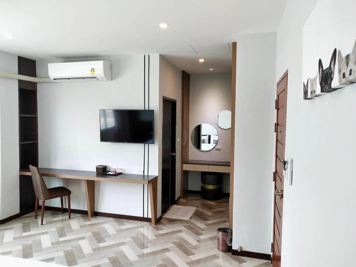 โคโค่ โฮเทล Koco Hotel Nakhonratchasima Екстериор снимка
