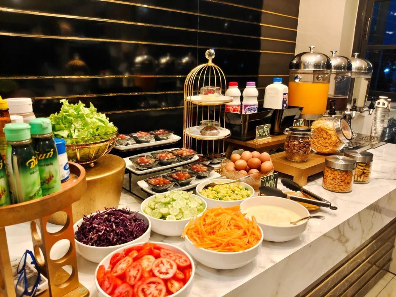 โคโค่ โฮเทล Koco Hotel Nakhonratchasima Екстериор снимка