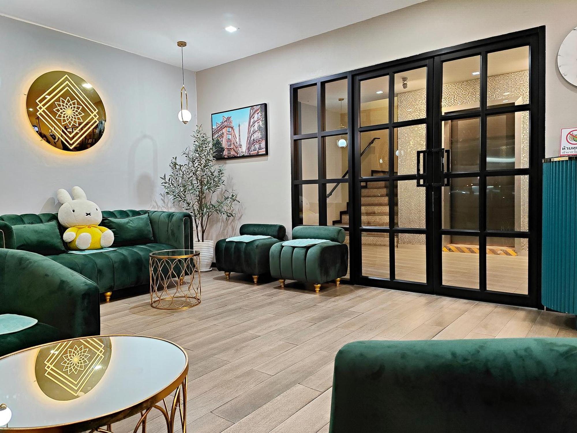 โคโค่ โฮเทล Koco Hotel Nakhonratchasima Екстериор снимка